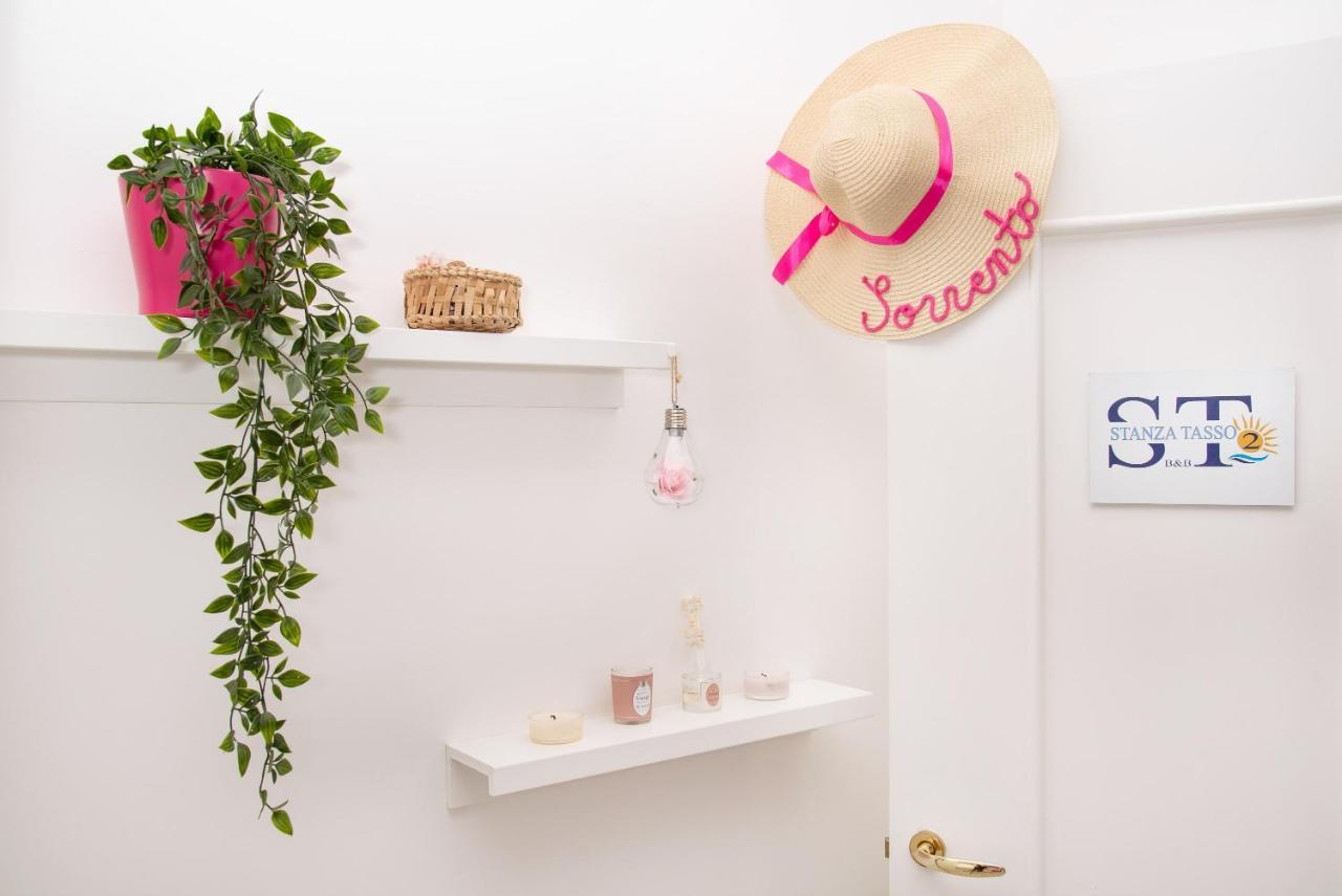 Stanza Tasso - De Vivo Realty Sorrento Bed & Breakfast Exterior foto